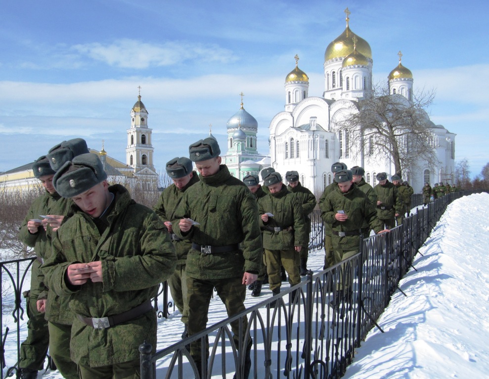 Дивеевский монастырь зима